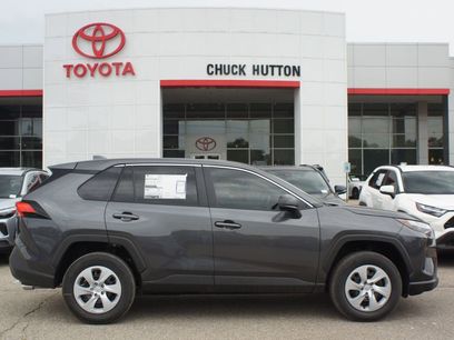 New 2025 Toyota RAV4 LE