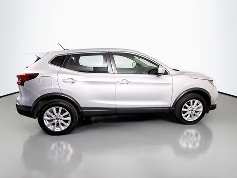 Used 2021 Nissan Rogue Sport S image 11