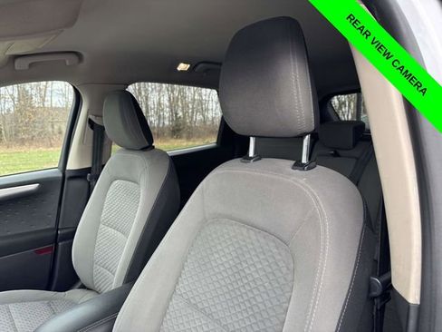 Used 2020 Ford Escape SE image 6