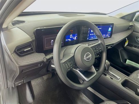 New 2026 Nissan Kicks SV image 7