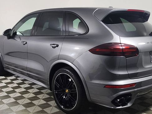Used 2016 Porsche Cayenne GTS image 5