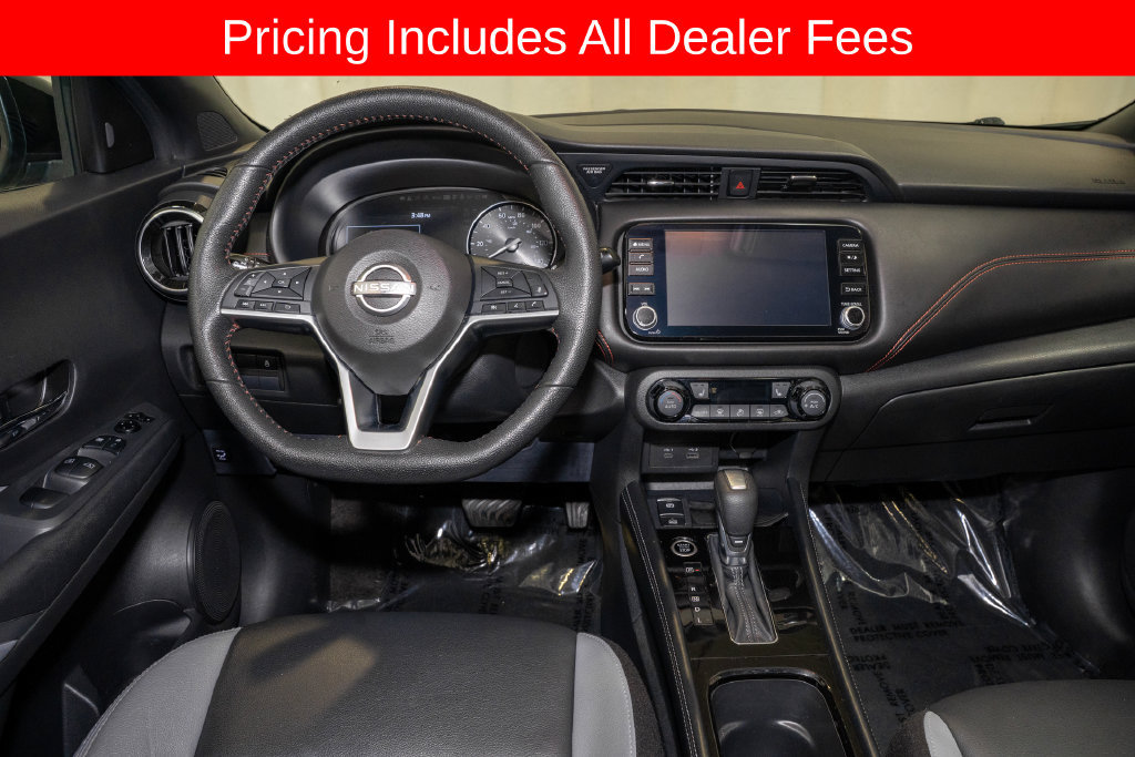 Used 2022 Nissan Kicks SR w/ Premium Package FWD image 6