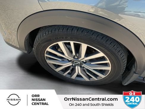 Used 2023 Nissan Kicks SV FWD image 9