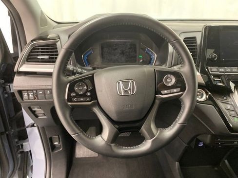 Used 2024 Honda Odyssey Touring image 15
