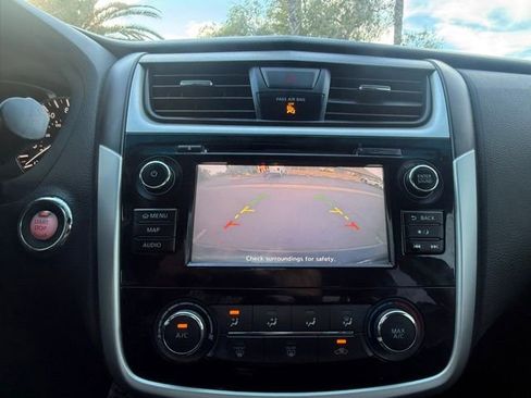 Used 2018 Nissan Altima 2.5 SR w/ SR Midnight Edition image 22