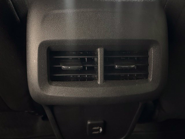 Used 2024 Chevrolet Equinox LT FWD image 30