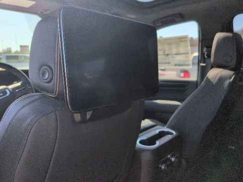 New 2026 GMC Yukon XL AT4 w/ AT4 Premium Plus Package image 10