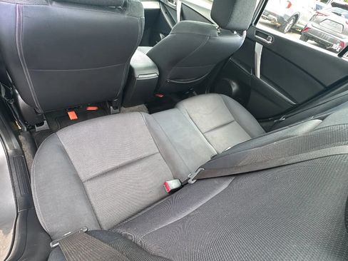 Used 2010 MAZDA MAZDA3 s Sport FWD image 19