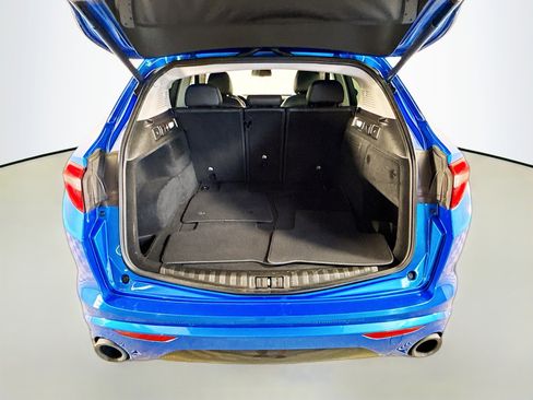 Used 2021 Alfa Romeo Stelvio Ti w/ Nero Edizione image 35