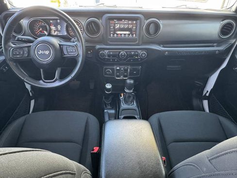Used 2019 Jeep Wrangler Unlimited Sport S AWD/4WD image 22