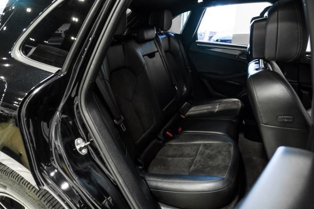 Used 2020 Porsche Macan AWD/4WD image 33