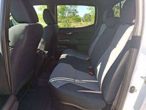 Certified 2023 Toyota Tacoma TRD Sport AWD/4WD image 12