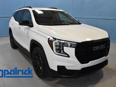 Used 2024 GMC Terrain SLT w/ Tech Package AWD/4WD image 1