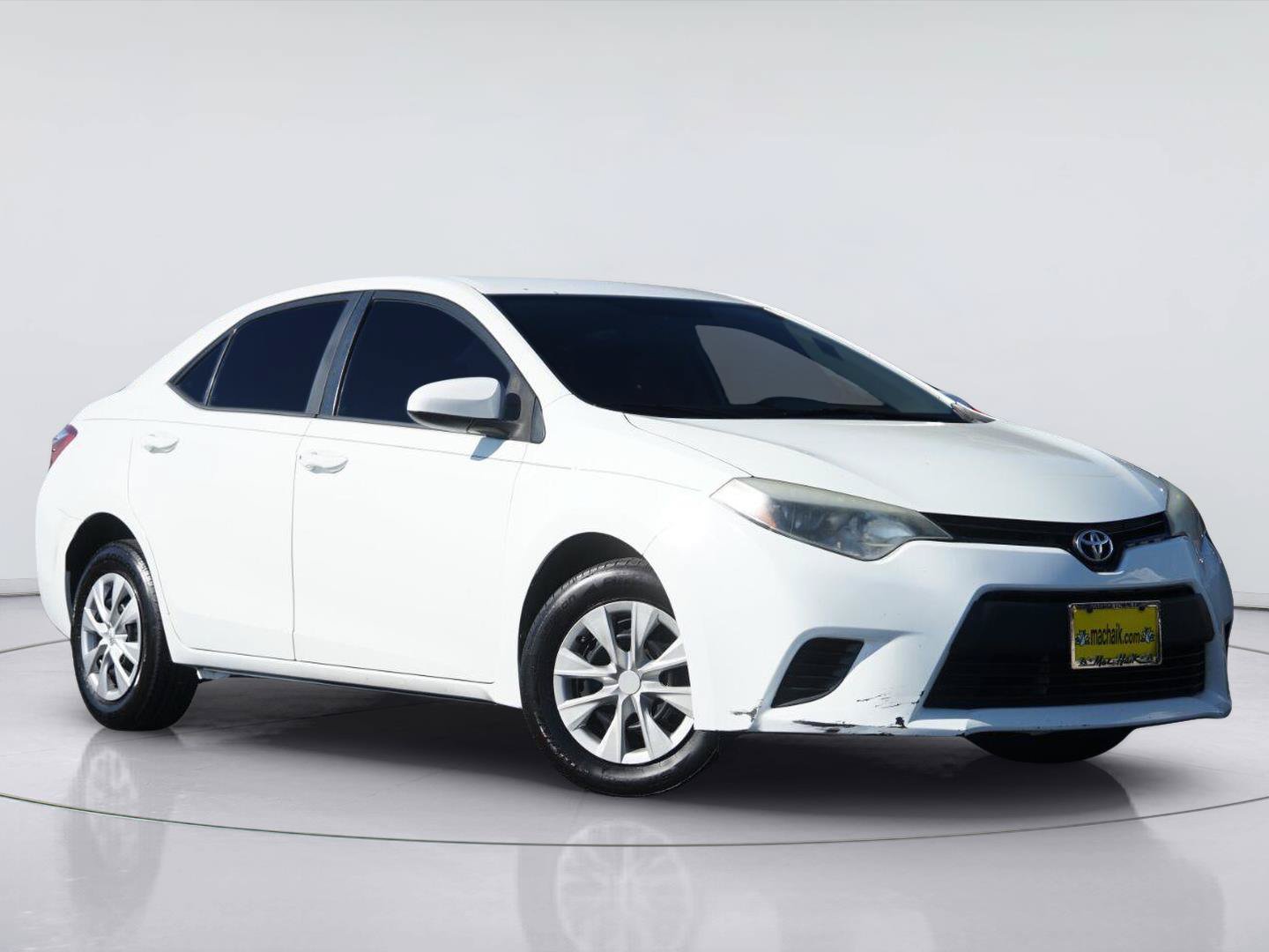 Used 2015 Toyota Corolla L FWD image 2