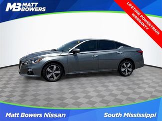 Used 2020 Nissan Altima 2.5 SL image 1