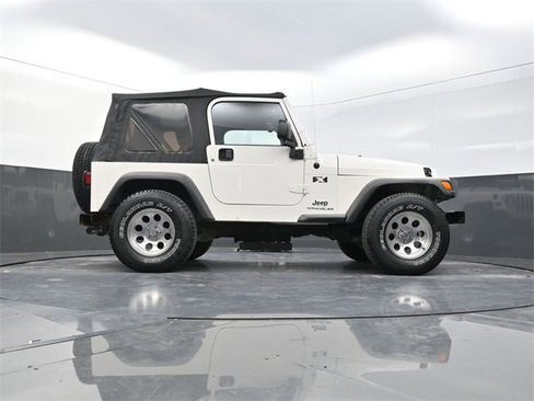 Used 2004 Jeep Wrangler X w/ Wheel Plus Group image 25