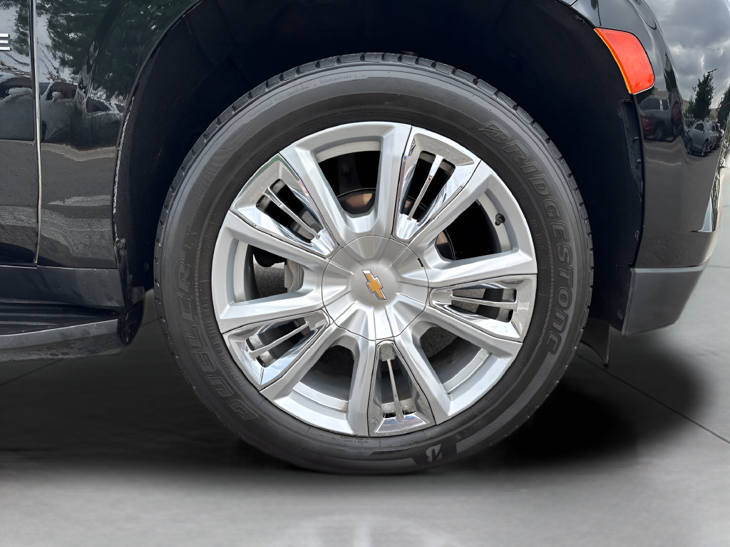 Used 2023 Chevrolet Tahoe High Country AWD/4WD image 13