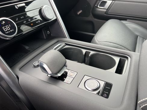 Certified 2023 Land Rover Discovery S R-Dynamic image 27