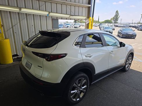 Used 2020 MAZDA CX-30 FWD w/ Select Package image 4
