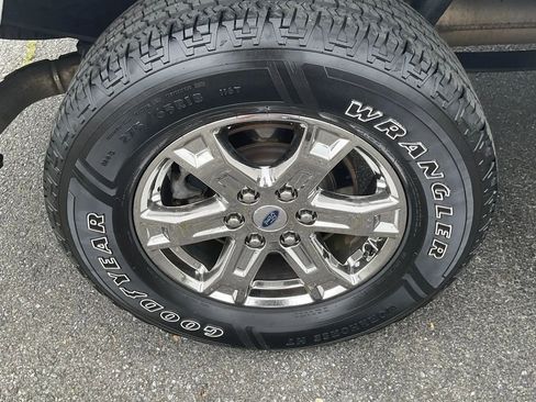 Used 2021 Ford F150 XLT w/ Equipment Group 302A High AWD/4WD image 11