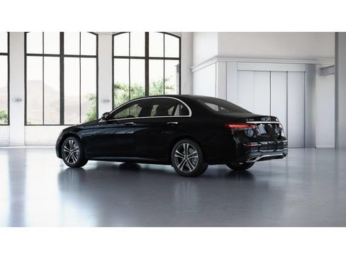 Certified 2023 Mercedes-Benz E 350 4MATIC Sedan image 31