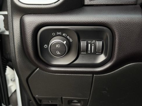 Used 2024 RAM 2500 Laramie image 23