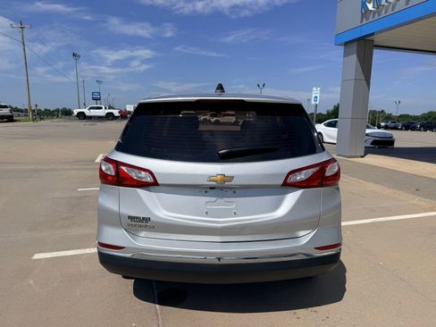 Used 2018 Chevrolet Equinox LS FWD image 9