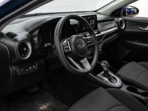 Used 2020 Kia Forte LXS image 3