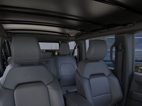 New 2026 Ford Bronco Outer Banks w/ Black Appearance Package AWD/4WD image 12