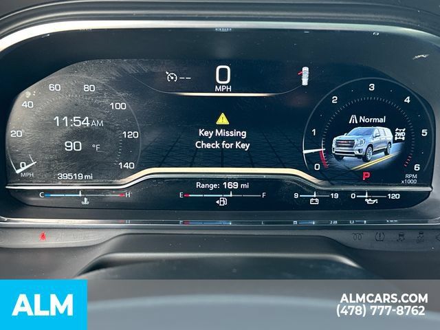 Used 2024 GMC Yukon XL AT4 w/ AT4 Premium Package AWD/4WD image 32