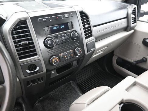 Used 2019 Ford F450 XL image 17