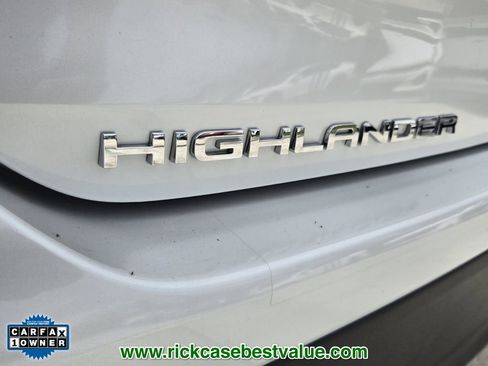 Used 2024 Toyota Highlander XLE image 17