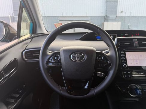 Used 2020 Toyota Prius Prime LE w/ Carpet Mat Package FWD image 8