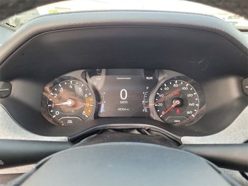 Used 2024 Jeep Compass Latitude image 23