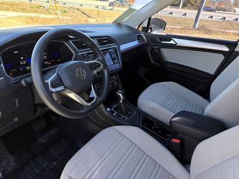 Certified 2022 Volkswagen Tiguan S image 21