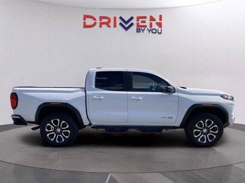 Used 2023 GMC Canyon AT4 w/ AT4 Premium Package image 8