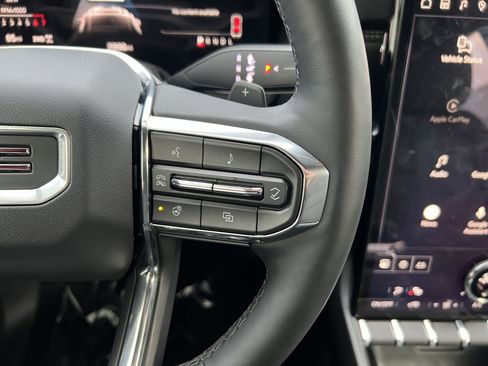 Used 2026 GMC Terrain Elevation w/ Technology Package II image 29