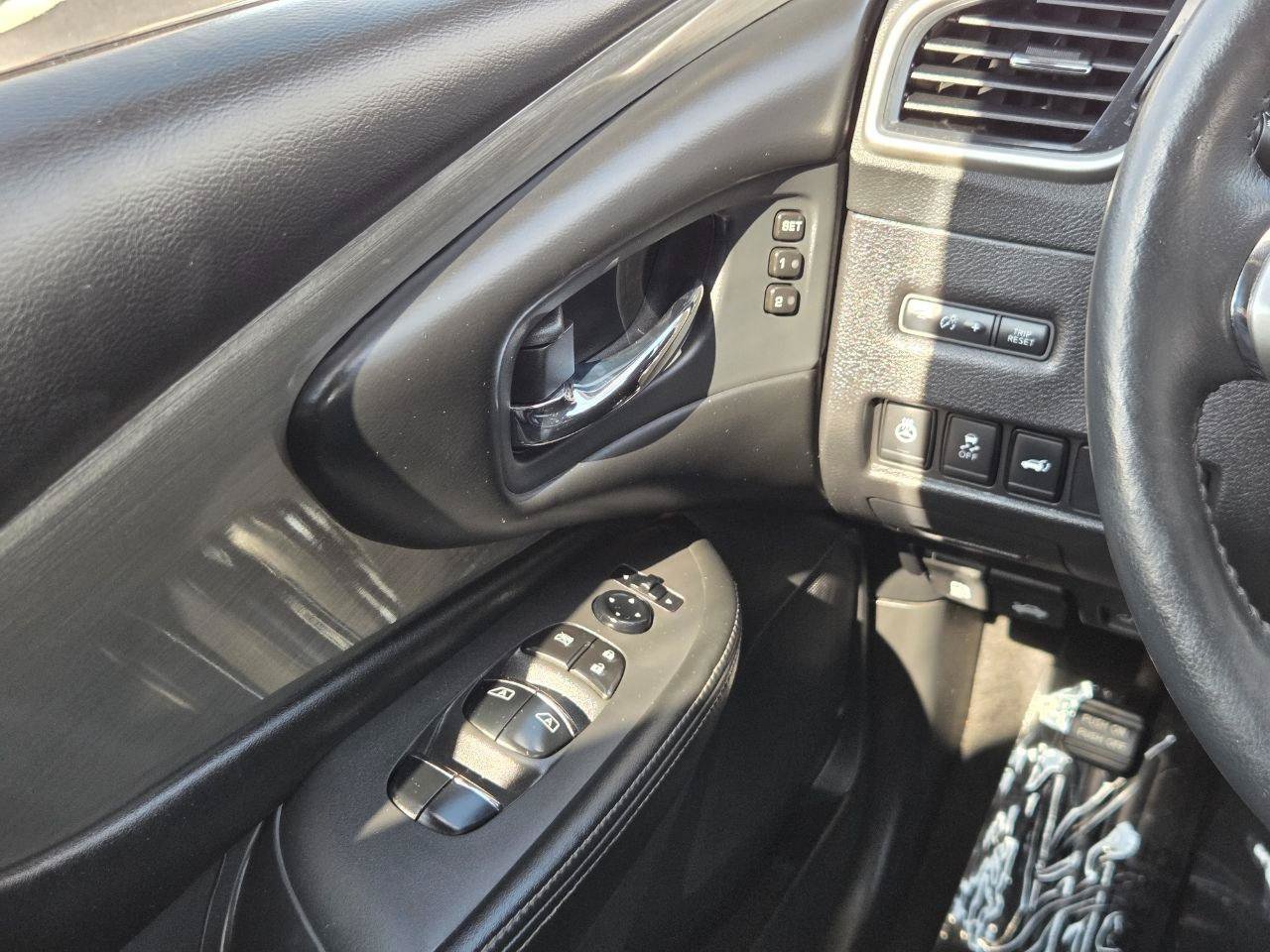 Used 2018 Nissan Murano Platinum w/ Cargo Package FWD image 30