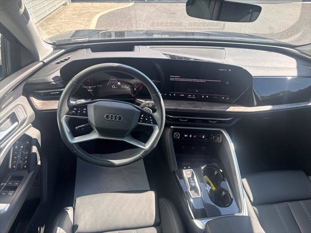 Used 2025 Audi Q5 Premium Plus w/ Premium Plus AWD/4WD image 27