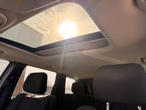 Used 2013 Jeep Grand Cherokee Laredo w/ Laredo E Group image 13