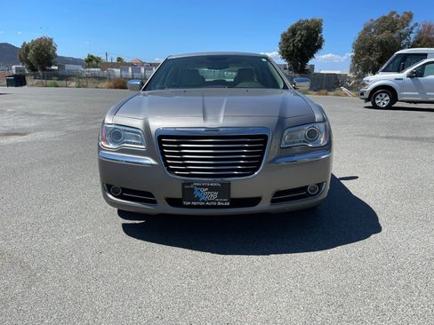 Used 2014 Chrysler 300 C AWD/4WD image 2
