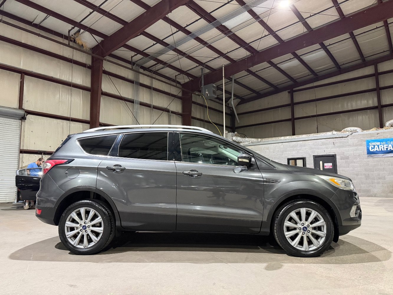 Used 2017 Ford Escape Titanium w/ Equipment Group 301A FWD image 4