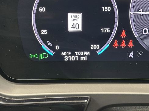 Certified 2025 Porsche Cayenne S image 22