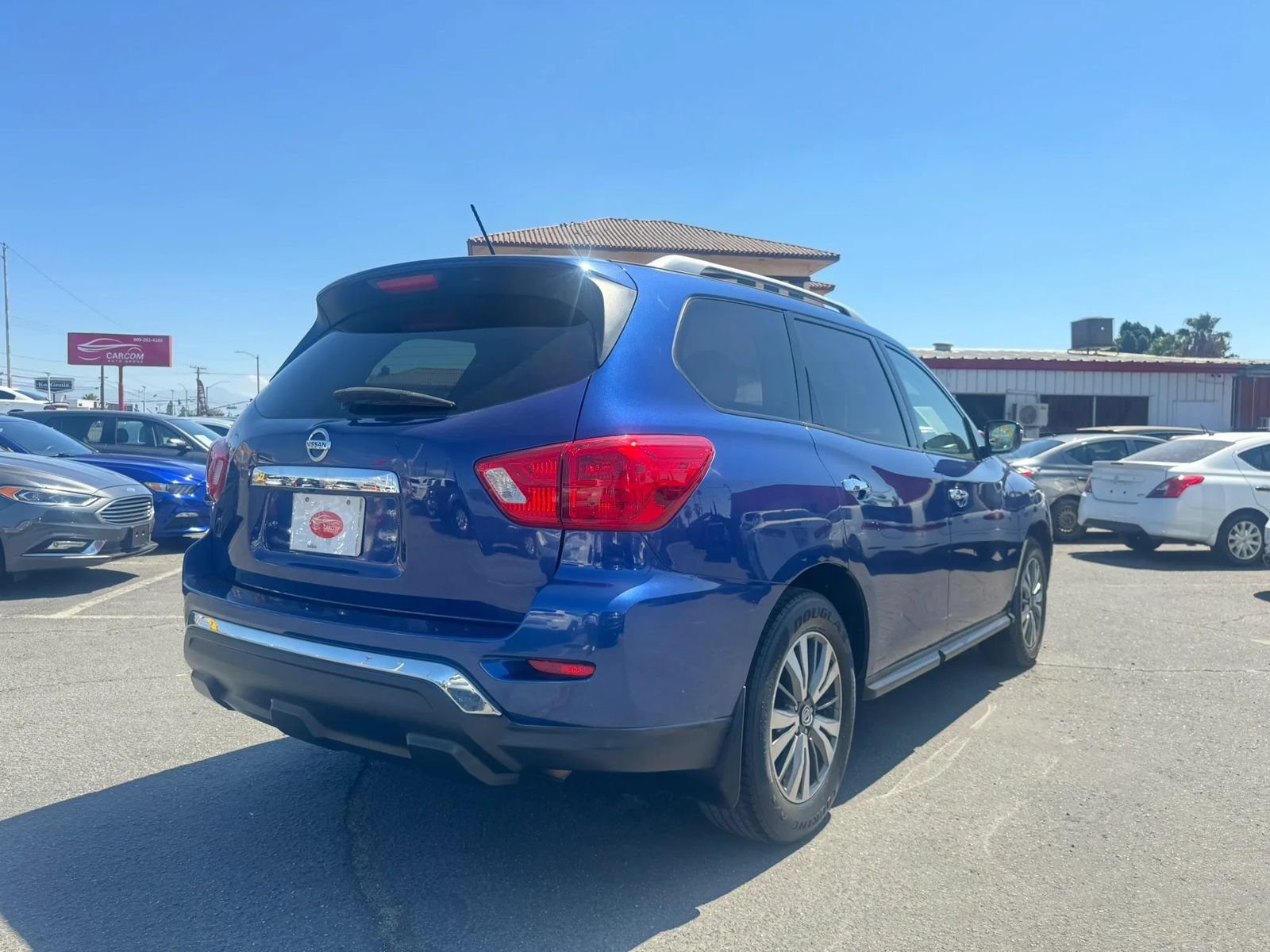 Used 2017 Nissan Pathfinder S FWD image 9