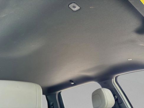 Used 2025 Toyota Tundra Limited image 39