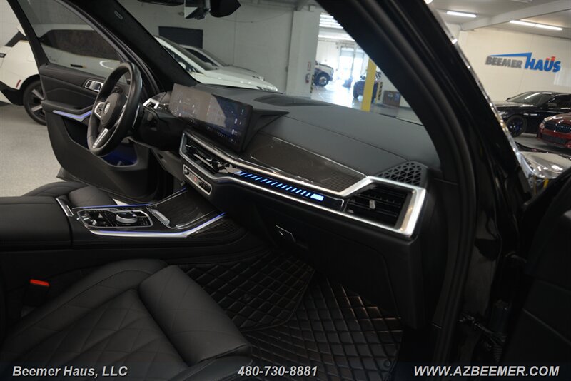 Used 2026 BMW X7 M60i AWD/4WD image 19