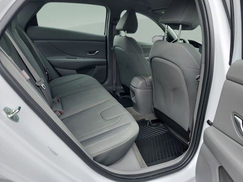 Certified 2025 Hyundai Elantra Sport FWD image 17