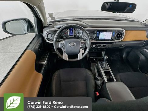 Used 2016 Toyota Tacoma SR5 w/ SR5 Appearance Package (DN) image 21