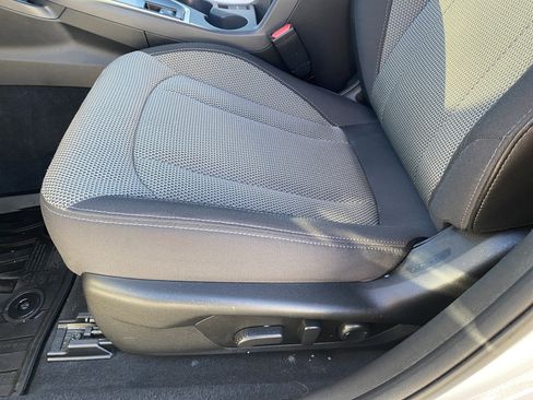 Used 2024 Subaru Crosstrek 2.0i Premium image 15