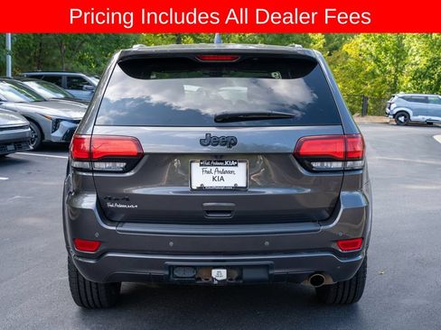 Used 2019 Jeep Grand Cherokee Altitude AWD/4WD image 4